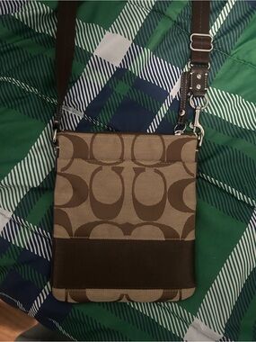 Coach Men’s Tan and Dark Brown Signature Crossbody Messenger